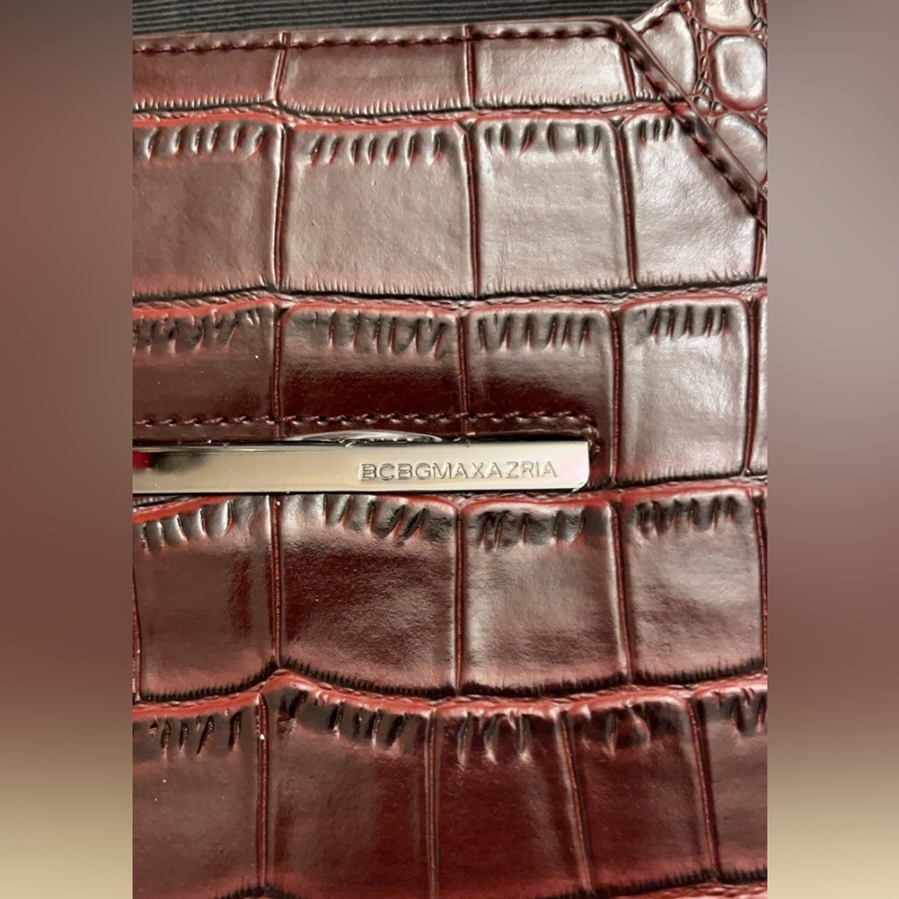BCBG MaxAzria - Picture 5 of 10